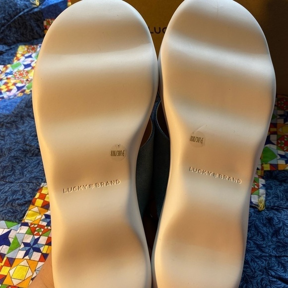 Lucky Brand Mahlay suede cross slides new with box 8 - Picture 4 of 5